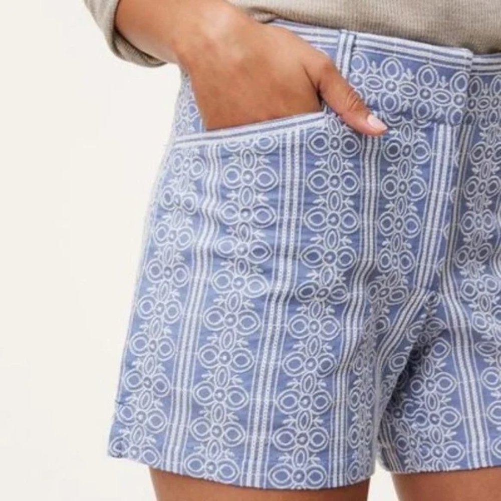 NWT LOFT Blue Embroidered Stripe Riviera Short with floral white print